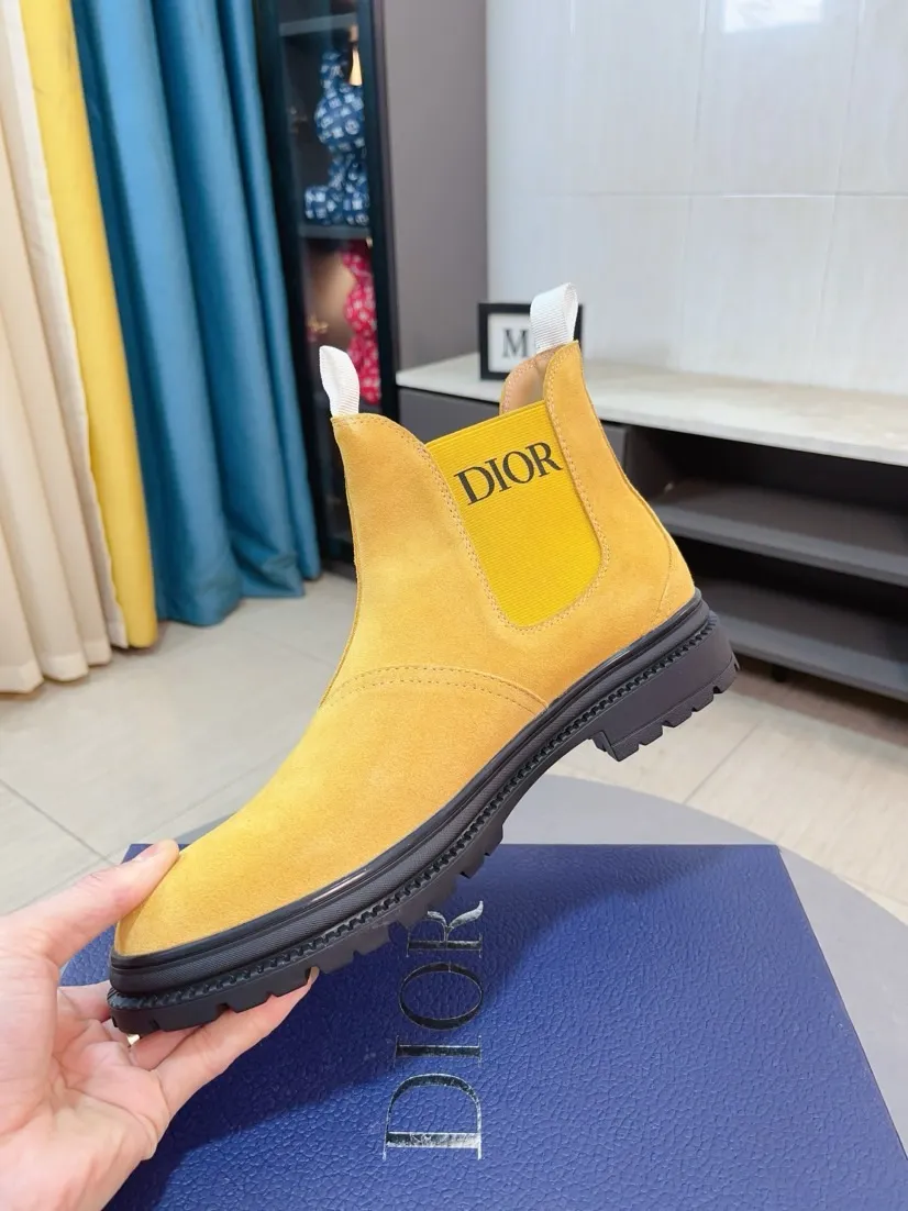 Men's shoes 💰480🌹🌹[Dior] Dior high-top new imported first-layer frosted cowhide ➕Leather lining, designed by European and American masters, perfect shape to create counter quality, solid color raw and wear-resistant outsole, original quality, unique design and beauty, super versatile and very comfortable. High-end without losing taste, fashionable, cold-proof and warm! Absolute focus 38-44 size